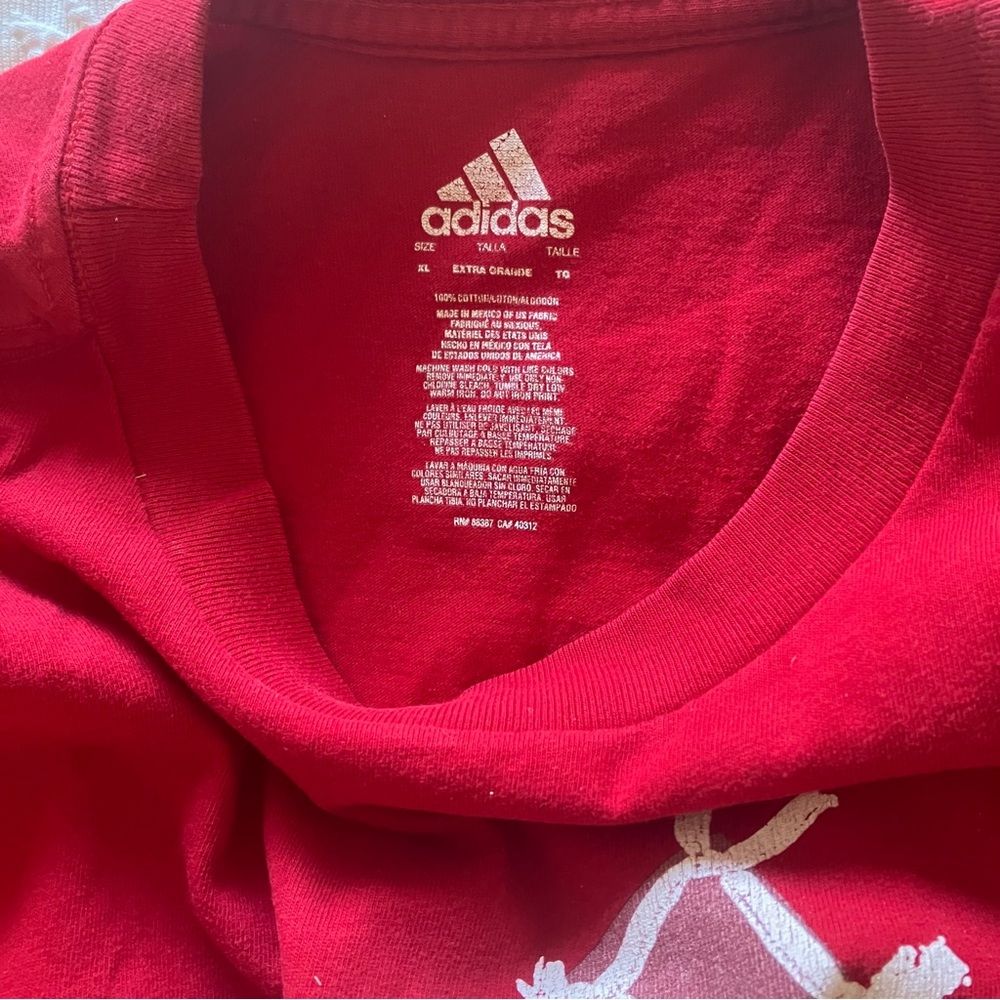 Adidas Men's Red T-Shirt XL used good condition - Picture 2 of 4